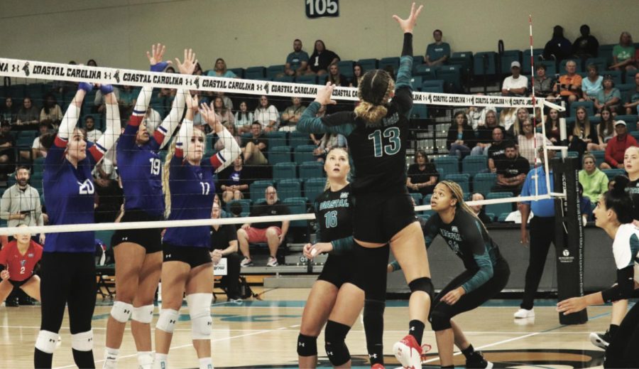 Outside+hitter+Paulina+Perez+Rosas+reaches+to+volley+back+at+the+Georgia+State+Panthers.