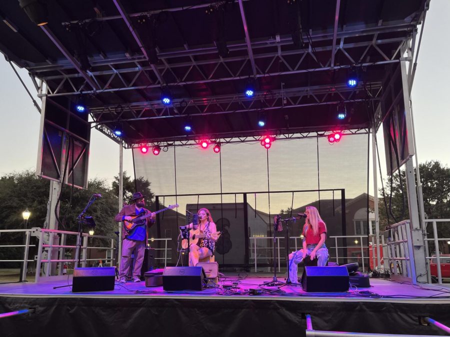 Hot Pants performing one of their original songs on Prince Lawn. Left to right: Drew Jacobs, Jentry Rose
and Jesse Flowers.
