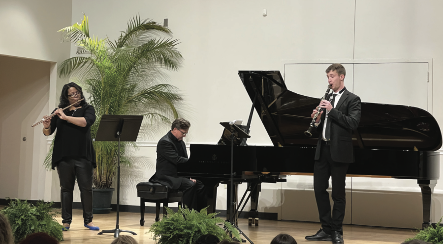 Valerie Coleman (left) and Eric Schultz (right) perform in the Edwards Recital Hall.