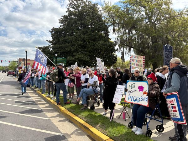 Protestors stand in front of Horry County Courthouse. Photo provided by Leea Port